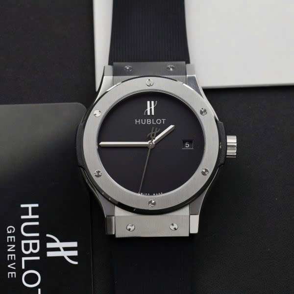Hublot Classic Fusion 40 Years Anniversary Fake Watch Black Dial 42mm