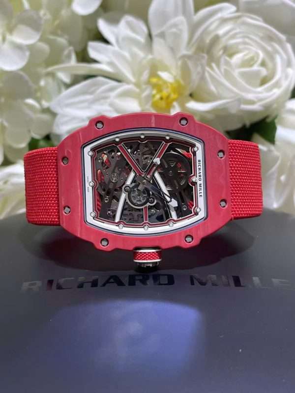Dong-Ho-Richard-Mille-RM67-02-Che-Tac-Vo-Carbon-Mau-Do-Sieu-Nhe-Trong-Luong-37-Grams-38.7×47-1-600x800-1.jpg