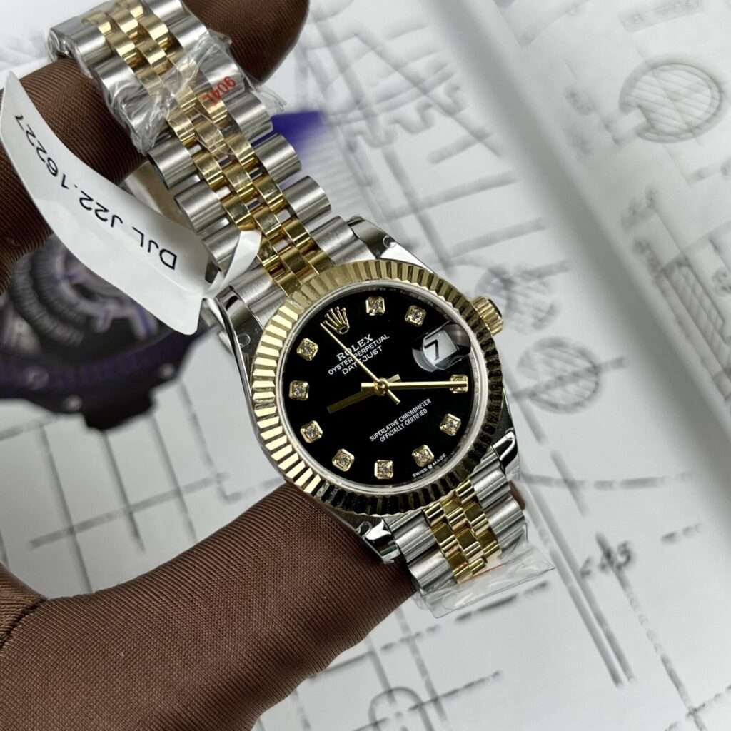 Dong-Ho-Rolex-DateJust-Nu-Boc-Vang-That-Mat-So-Mau-Den-Nha-May-GM-31mm-6.jpg