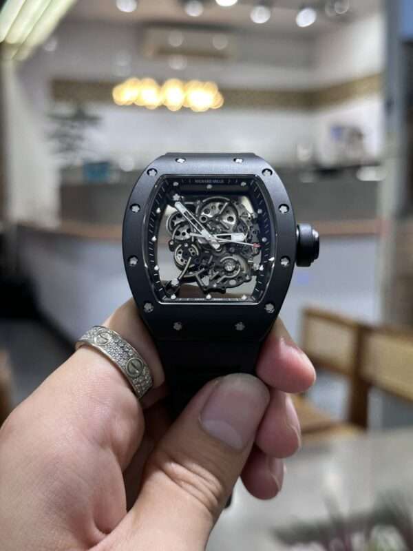 Richard-Mille-RM055-Ceramic-Den-Rep-Cao-Cap-Nhat-45mm-2-600x800-1.jpg