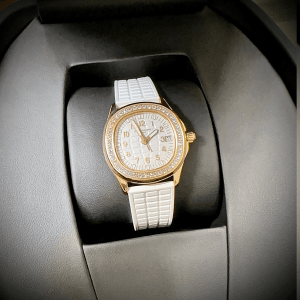 Patek Philippe Aquanaut 5072R White Mother of Pearl Dial Replica 1:1 Watch PPF 35.6mm