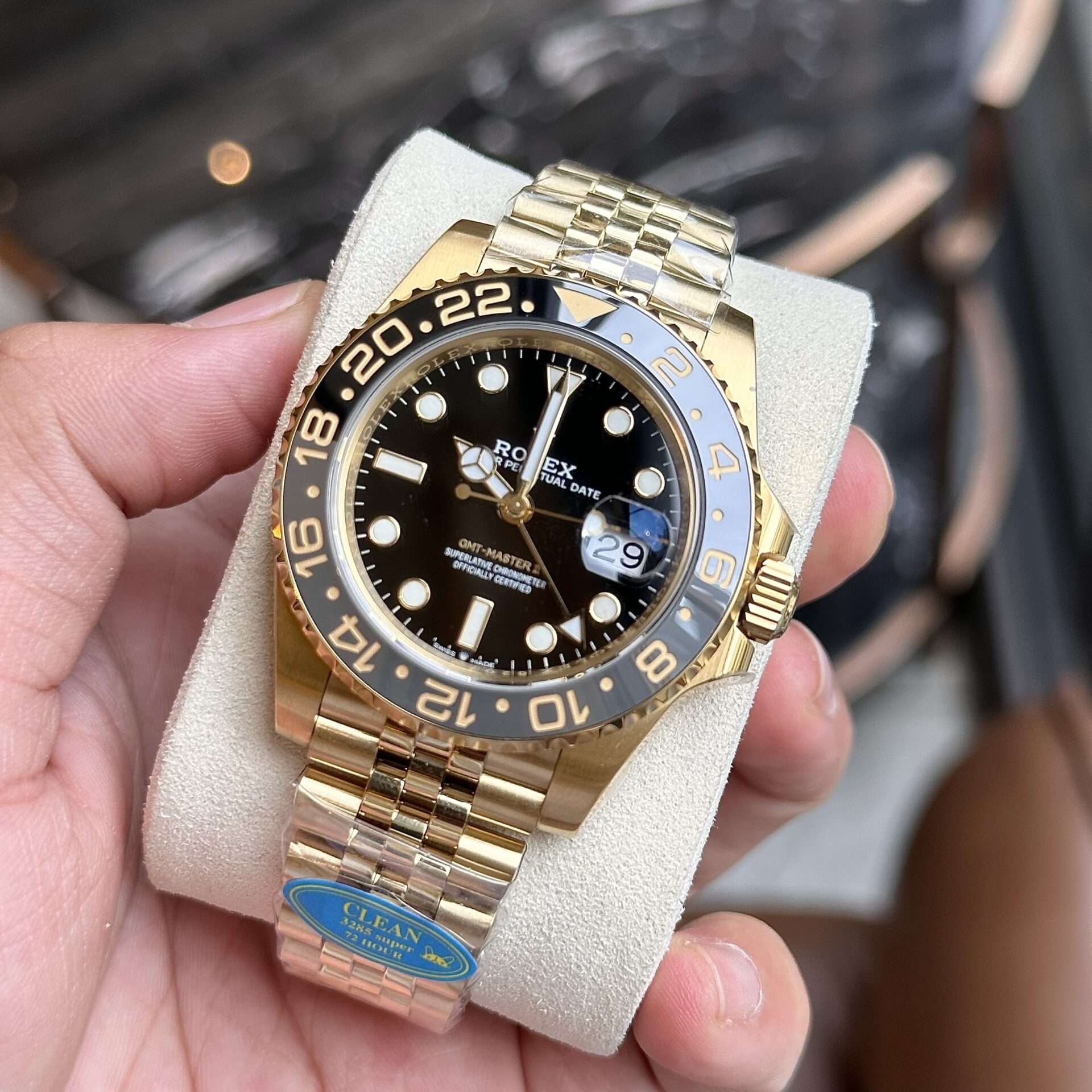 Rolex-GMT-Master-II-126718GRNR-Replica-11-Nha-May-Clean-40mm-3.jpg